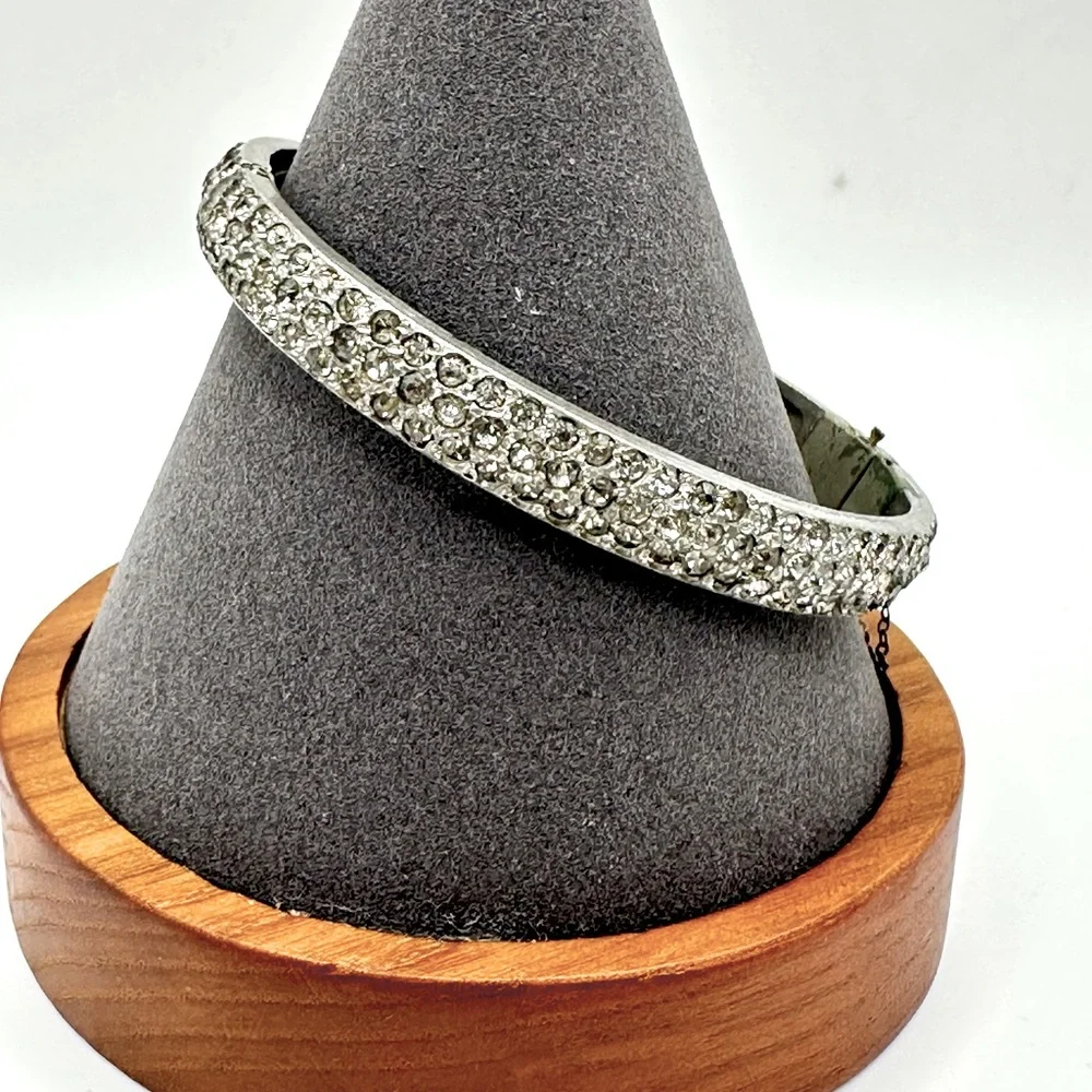 Art Deco Jeweled Vintage Pot Metal, Hinged Bangle Bracelet - Picture 1 of 5